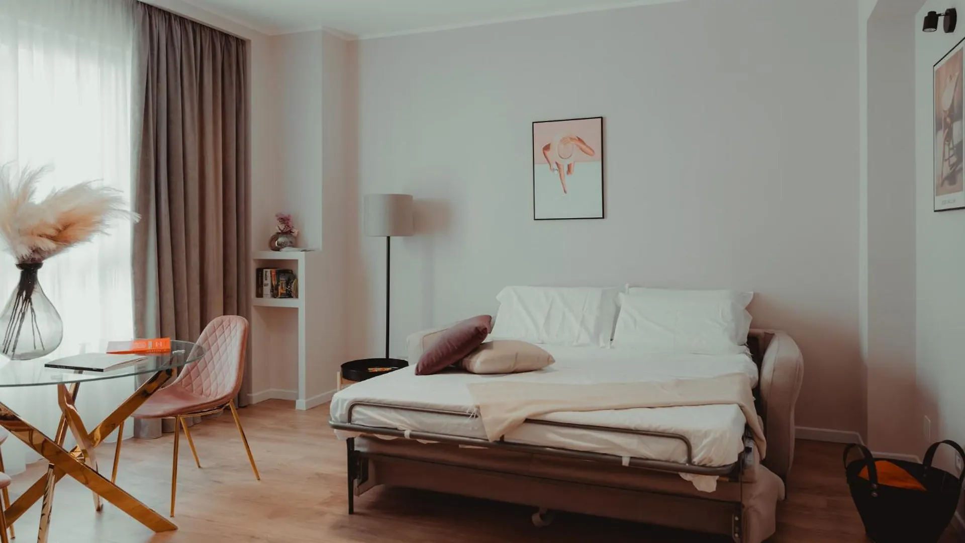 Bloom Apartment 35 Palermo 0*,