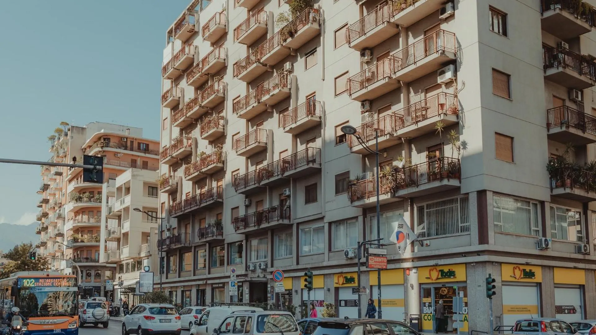 Bloom Apartment 35 Palermo Italia